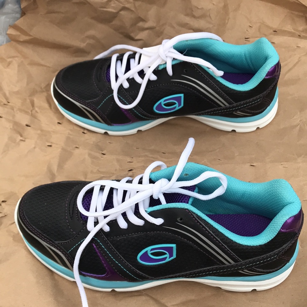 Cross Trekkers sneakers